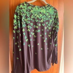 NWT SHAMROCK LONG SLEEVE SHIRT - Size XL BEAUTIFUL MATERIAL!